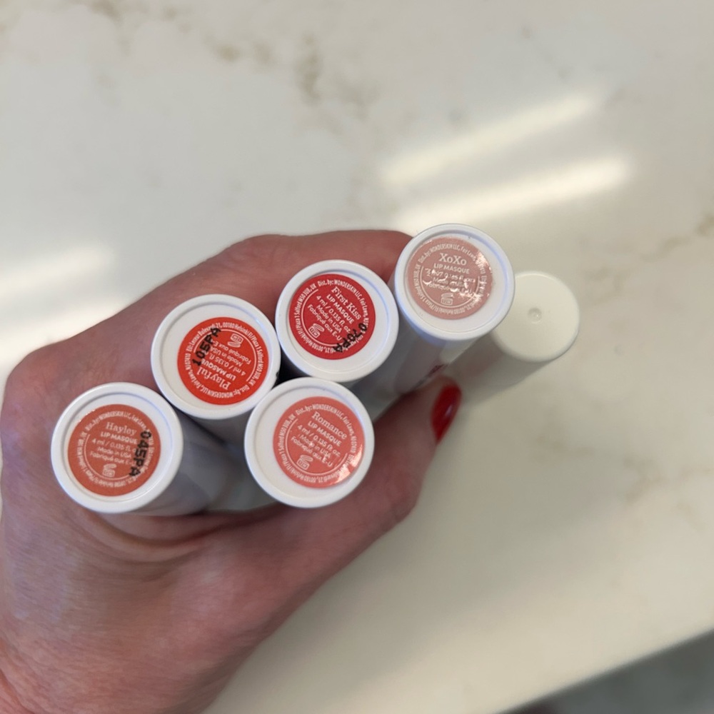 5 wonderskin lip stains and one activator - used